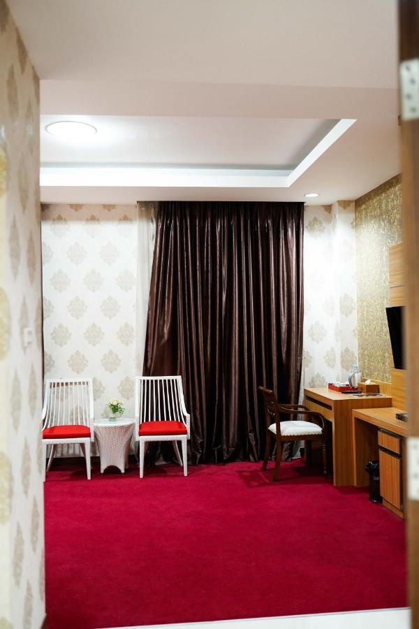 Grand Buana Lestari Hotel Padang  Zewnętrze zdjęcie
