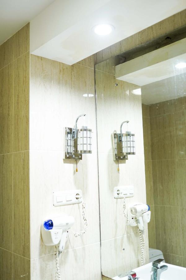 Grand Buana Lestari Hotel Padang  Zewnętrze zdjęcie